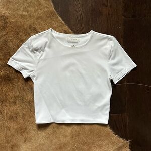 Babaton Classic White Crop Top